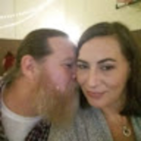 Meet your Posher, Christina - Picture 1 of 1